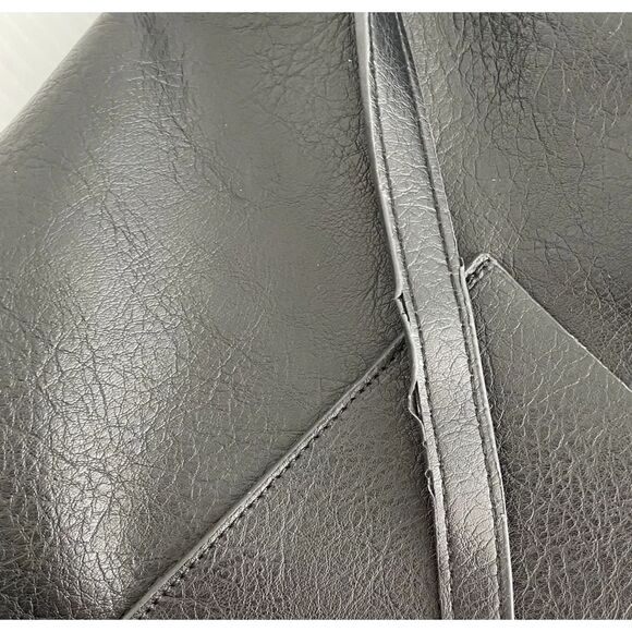 Alaskan Apparel Live Life Happy Black Faux Leather Hand bag - Picture 9 of 12